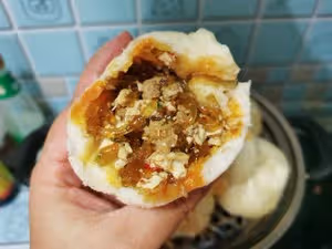 香辣豆腐粉絲包