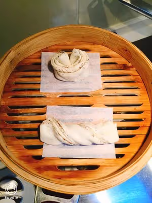 椒鹽花捲及一次醒發的中式面點