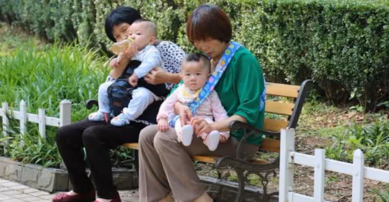 她沒給兩個兒媳帶孩子，出錢了卻還遭兒媳齊斷交？來聽下婆婆的心聲