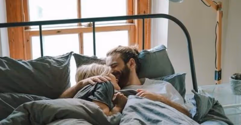 婆婆把孫子拉扯大，卻被兒媳嫌棄趕回老家，孫子的做法讓兒媳羞愧......