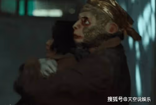 《回來的女兒》猴臉男的真實身份是什麼？襲擊陳佑希的是什麼人
