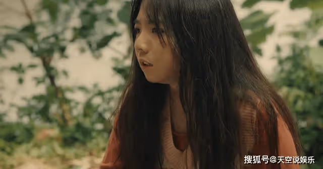 《廉政狙擊》子峰當真在意子欣？縱容母親的重男輕女，早已暴露本性