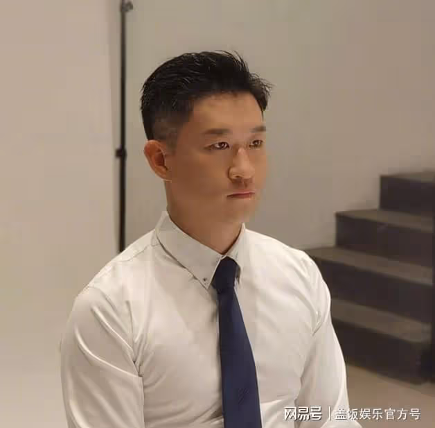 兩瓜齊曝光？當紅小生被指婚變，疑似與孕期出軌有關，任嘉倫躺槍