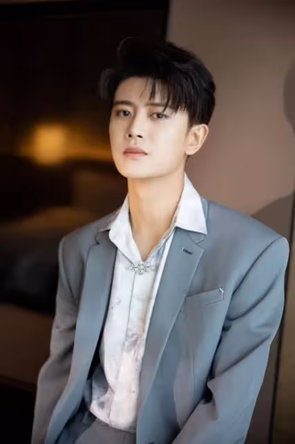 任嘉倫的妻子聶歡：丈夫成名背後有艱辛，我在家做全職太太也幸福