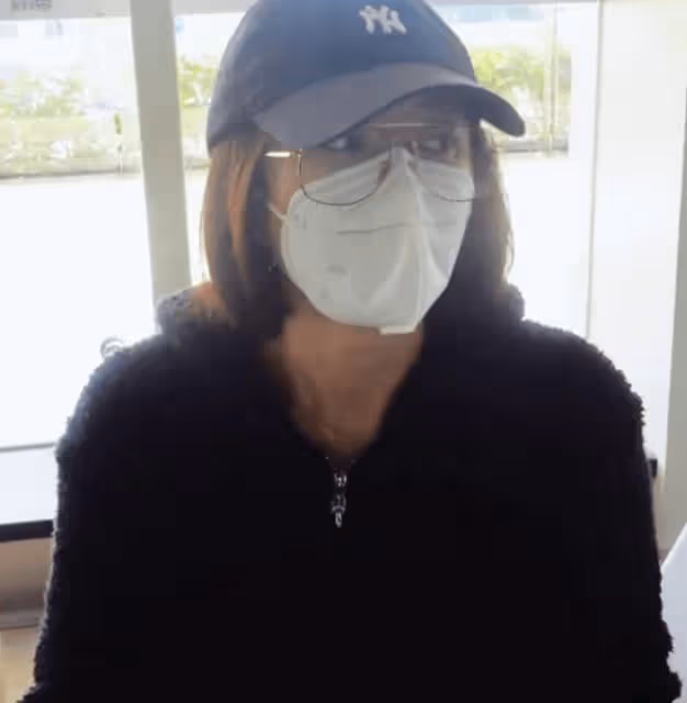 秦嵐悶聲干大事！現身春晚彩排現場被偶遇，身材高挑大長腿太吸睛