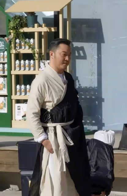 唐嫣新綜藝路透曝光，高度還原佟湘玉，沙溢姚晨再演白展堂郭芙蓉
