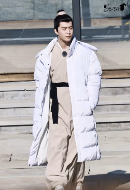 唐嫣新綜藝路透曝光，高度還原佟湘玉，沙溢姚晨再演白展堂郭芙蓉