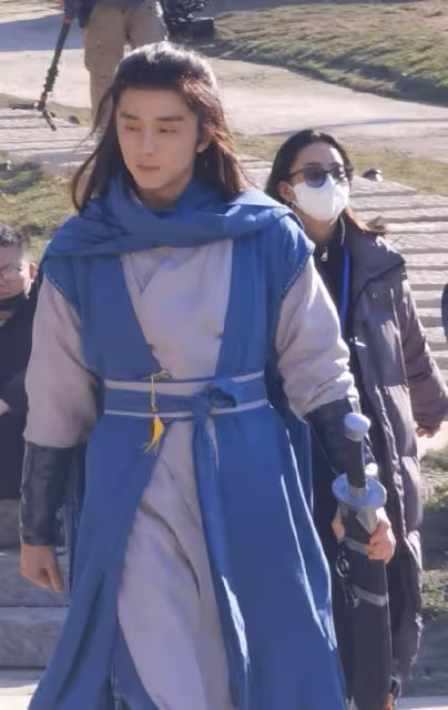 唐嫣新綜藝路透曝光，高度還原佟湘玉，沙溢姚晨再演白展堂郭芙蓉