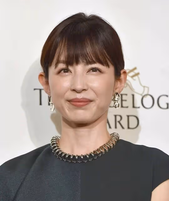 怒斬10年婚！40歲美女主播「玩具驗出渣夫DNA」當場心碎　捉出小三身分「竟是火紅女星」