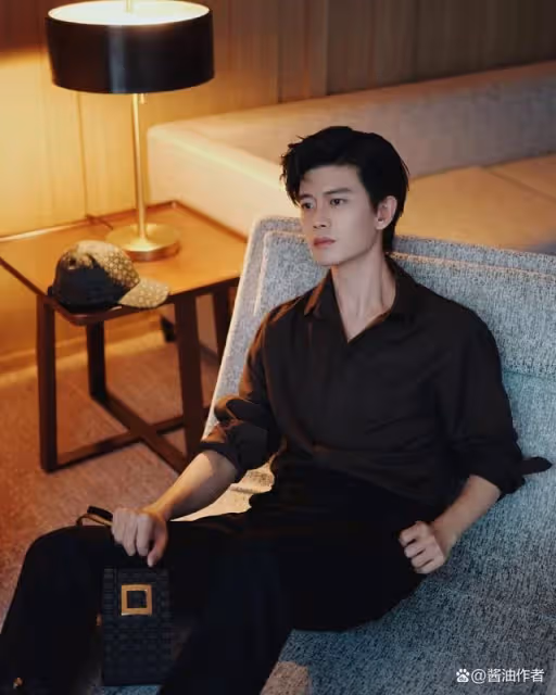 烈焰之武庚紀正式官宣男主+海報，任嘉倫領銜主演，武庚熱血來襲！