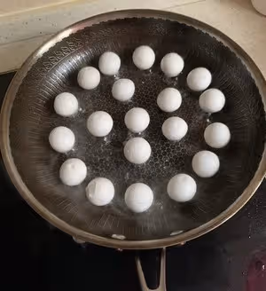 滿口爆漿的煎湯圓