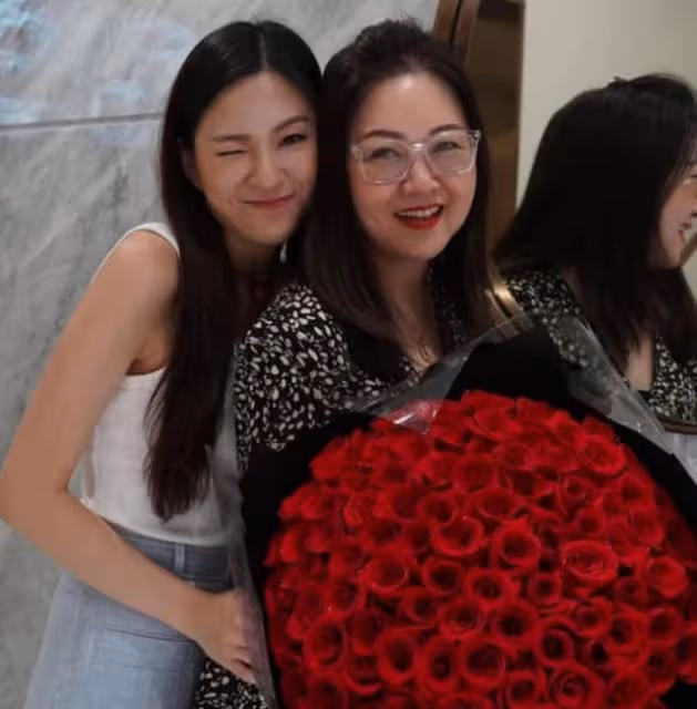 富貴！TVB美女主持邀20位藝人豪宅中開派對，內飾曝光證家底豐厚