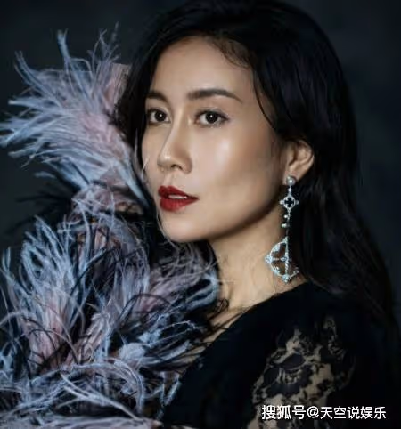 溫崢嶸：黃磊的學生，海清的閨蜜，如今生活十分的幸福