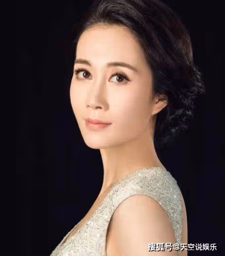 溫崢嶸：黃磊的學生，海清的閨蜜，如今生活十分的幸福