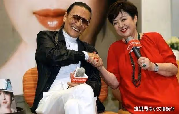 「四哥」謝賢，巔峰時李小龍都靠邊站，頭上卻「綠意盎然」