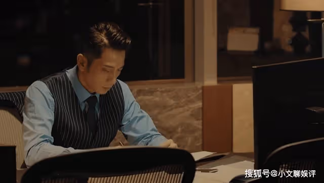《廉政狙擊》卓家已病入膏肓，以凡的拚命守護，撕開了他的悲慘童年