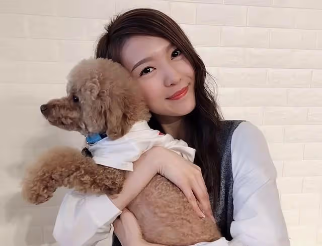 恭喜！TVB前知名女星宣布二胎產子，離巢轉型做網紅收入可觀