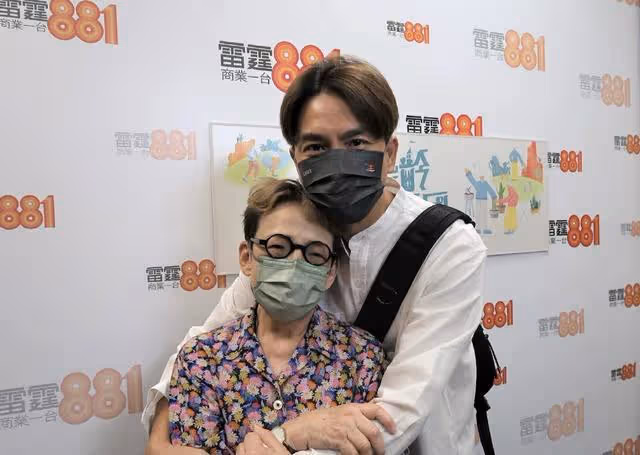 節目中吐露真心！TVB老戲骨曝視帝私下為人：他真的不愛講話