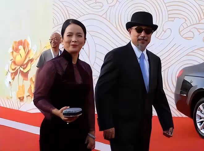 呂麗萍又作妖了！公開吐槽楊麗萍跳舞像祭鬼，讓孫海英無趣到睡著