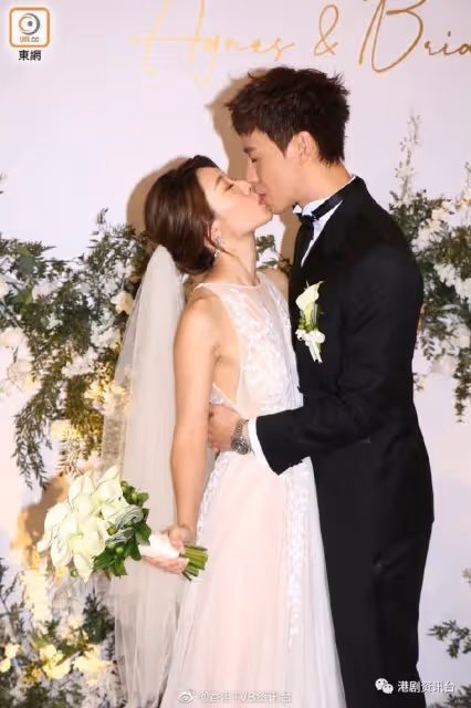 恭喜恭喜！前TVB女主持大婚，揚言努力造人想生孖胎