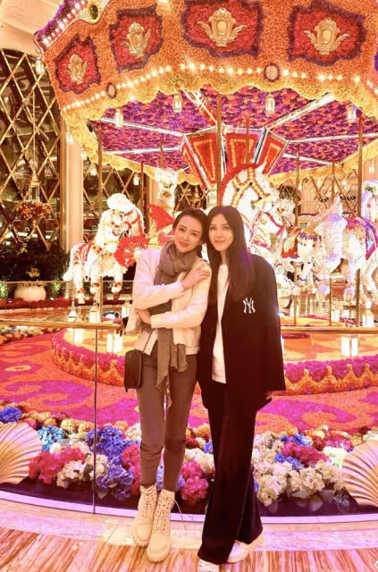 章子怡確診新冠，曬表情包祝大家早日陽康，幽默回應催拍戲的粉絲