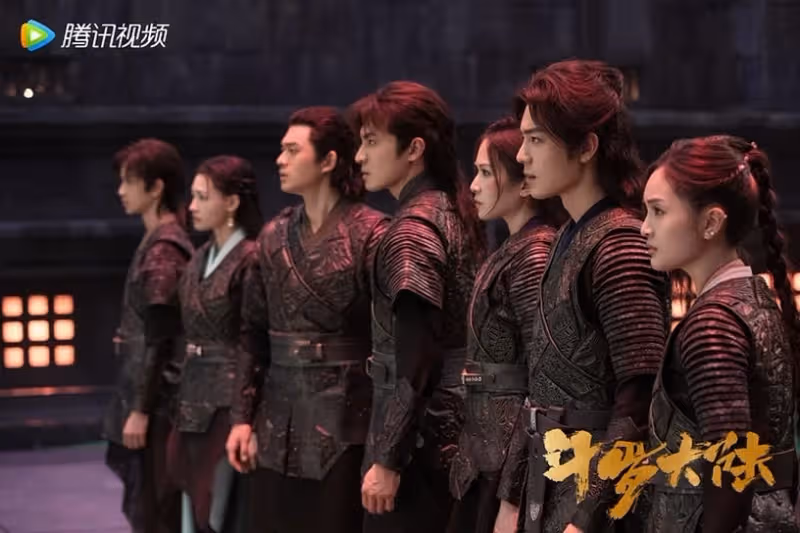 微博超話「陸劇人氣榜單」Top10！《蒼蘭訣》第六《星漢燦爛》第五，肖戰竟有三劇霸榜
