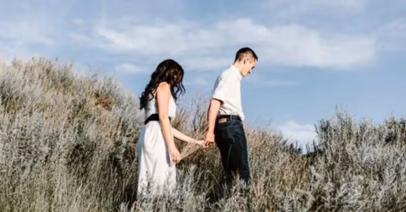 「婆婆，我們打一架吧」兒媳在婆婆壽宴上語出驚人，卻贏得滿堂彩