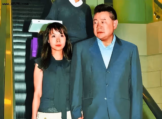 呂麗君劉鑾雄在商場偶遇，分手後呂麗君沒提過錢，因此獲大劉信任