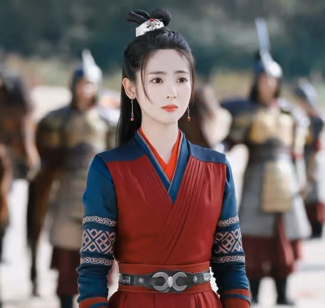 任嘉倫《武庚紀》路透曝光！穿鎧甲騎馬太惹眼，蔣欣出演配角！