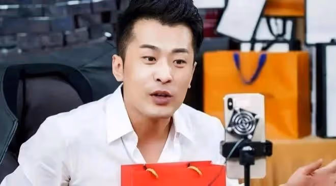 應對新冠，辛巴給公司放假1個月？投五千萬做地產他要轉行賣房嗎