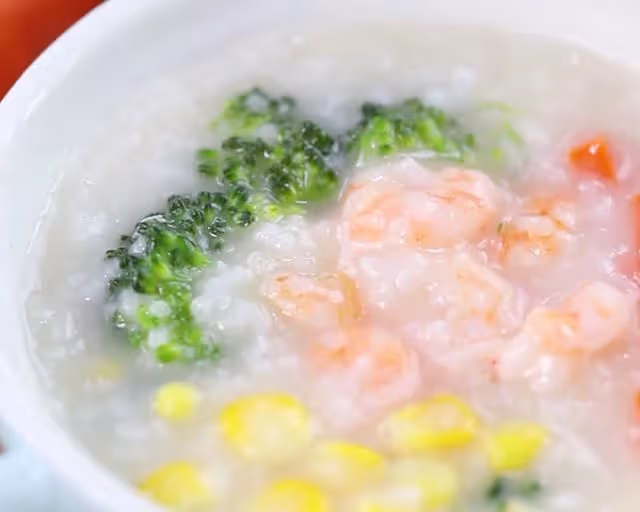 食美粥-海鮮粥系列|「田園三色蝦仁粥」西蘭花胡蘿蔔玉米蝦仁粥西藍花 砂鍋做法易學易做 海鮮粥 寶寶嬰兒輔食