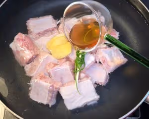 紅燒排骨｜醬香濃郁