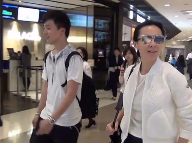劉兆恩真幸福!姑媽劉嘉玲助其打開人脈圈,未來發展一片光明