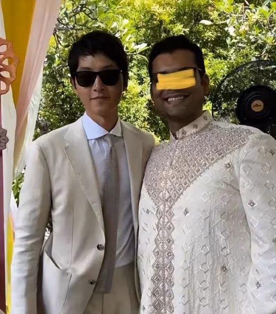 外媒稱宋仲基女友已懷孕,兩人很快將傳結婚喜訊,雙方家長已見面