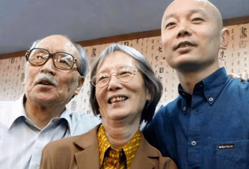 葛優94歲母親施文心去世!從事電影行業30年,最大遺憾沒抱上孫子