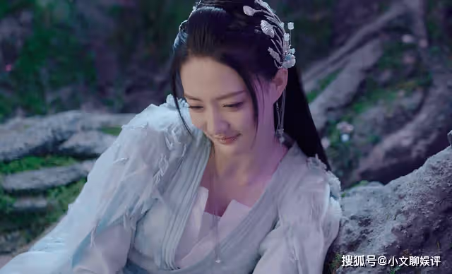 《月歌行》被3個男人牽絆一生，柳梢當真幸福？她的身邊充滿了算計
