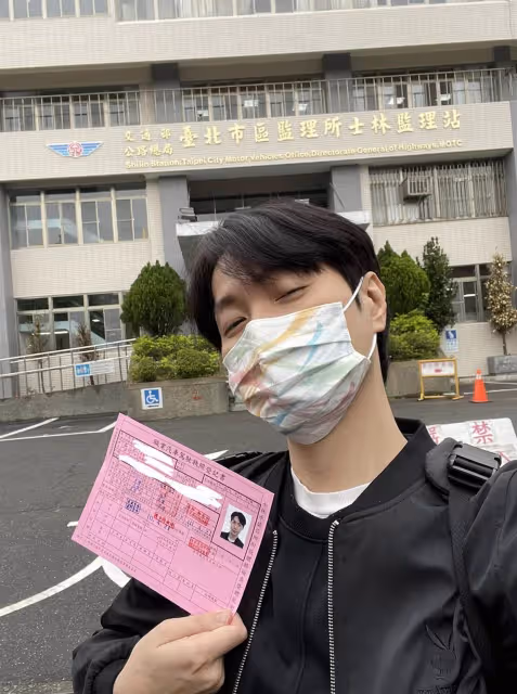 八點檔男星黃少谷拍戲「養不起妻小」轉行當司機收入「翻3倍」！日狂拚10小時「巨大收入差」勸友：不要執著光鮮亮麗