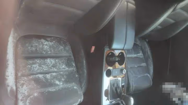 4百萬豪車停路邊被遺忘2年!要繳近「22萬停車費」!車主找到了,現身曝原因
