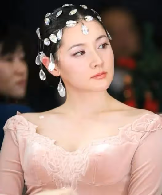 美貌與智慧並存,明星擁有碩士博士學歷,這才是真正的韓國女神吧
