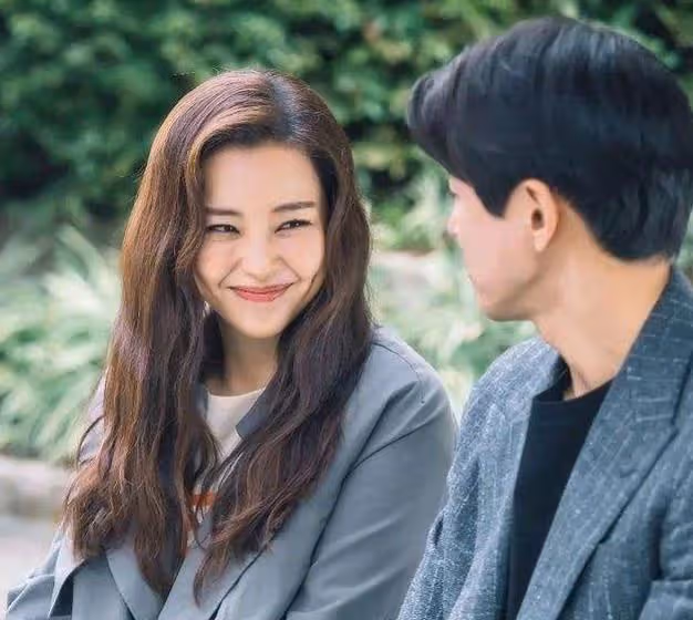 美貌與智慧並存,明星擁有碩士博士學歷,這才是真正的韓國女神吧