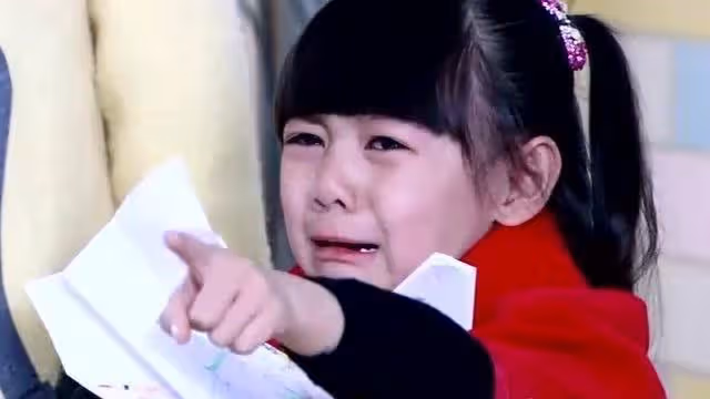 「奶奶怎麼還不死」壽宴上3歲孫女童言無忌,下一秒「語出驚人」,老人瞬間老淚縱橫