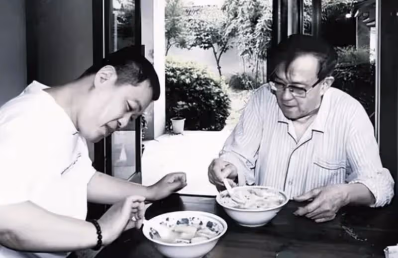 中國名導演謝晉智障兒染疫病逝