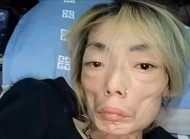 香港知名女星曬全家福!嫁入豪門生一兒一女,背負第三者罵名多年