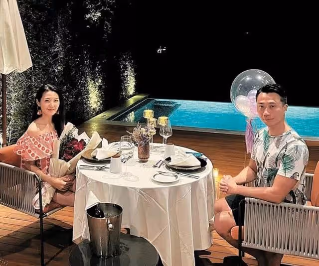 富貴!35歲港姐與十億男友享受奢華晚宴,其曾多次被指背女友偷食