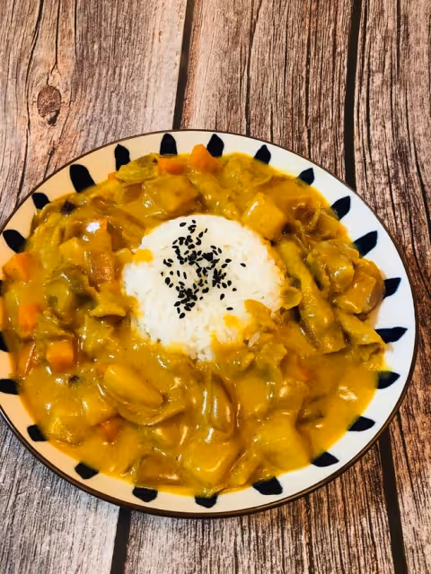 超濃郁｜好吃到舔盤｜肥牛咖喱飯🍛