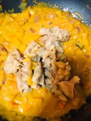 超濃郁｜好吃到舔盤｜肥牛咖喱飯🍛