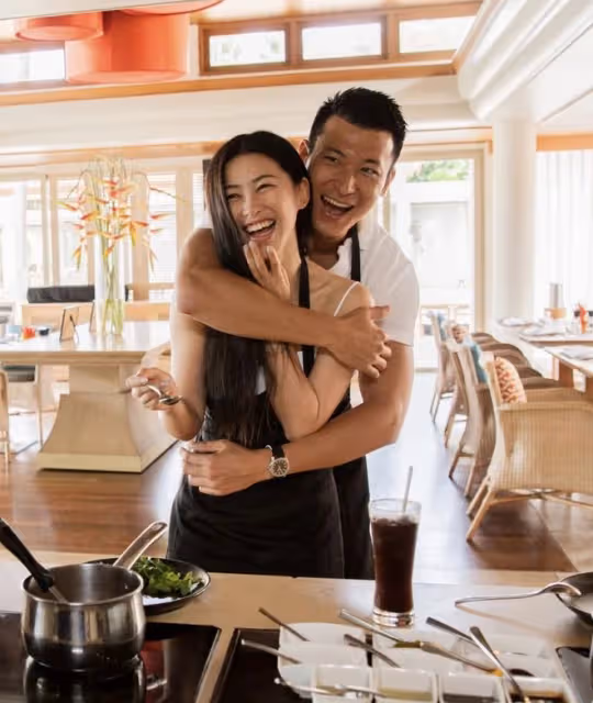 朱珠曬夫妻甜蜜九宮格,被王昀佳公主抱撒狗糧,網友大讚朱珠好辣