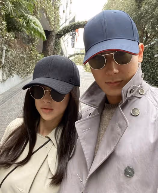 朱珠曬夫妻甜蜜九宮格,被王昀佳公主抱撒狗糧,網友大讚朱珠好辣