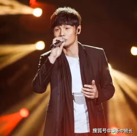音樂才子李榮浩:一首「模特」火遍全國,卻少有人知道背後的故事
