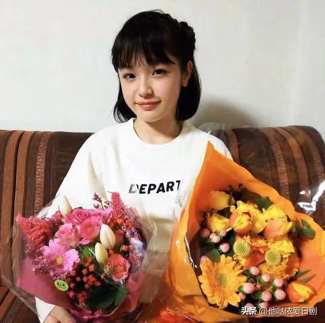 15歲的童星豐島花,清秀給人青春的感覺,且心思細膩有分寸
